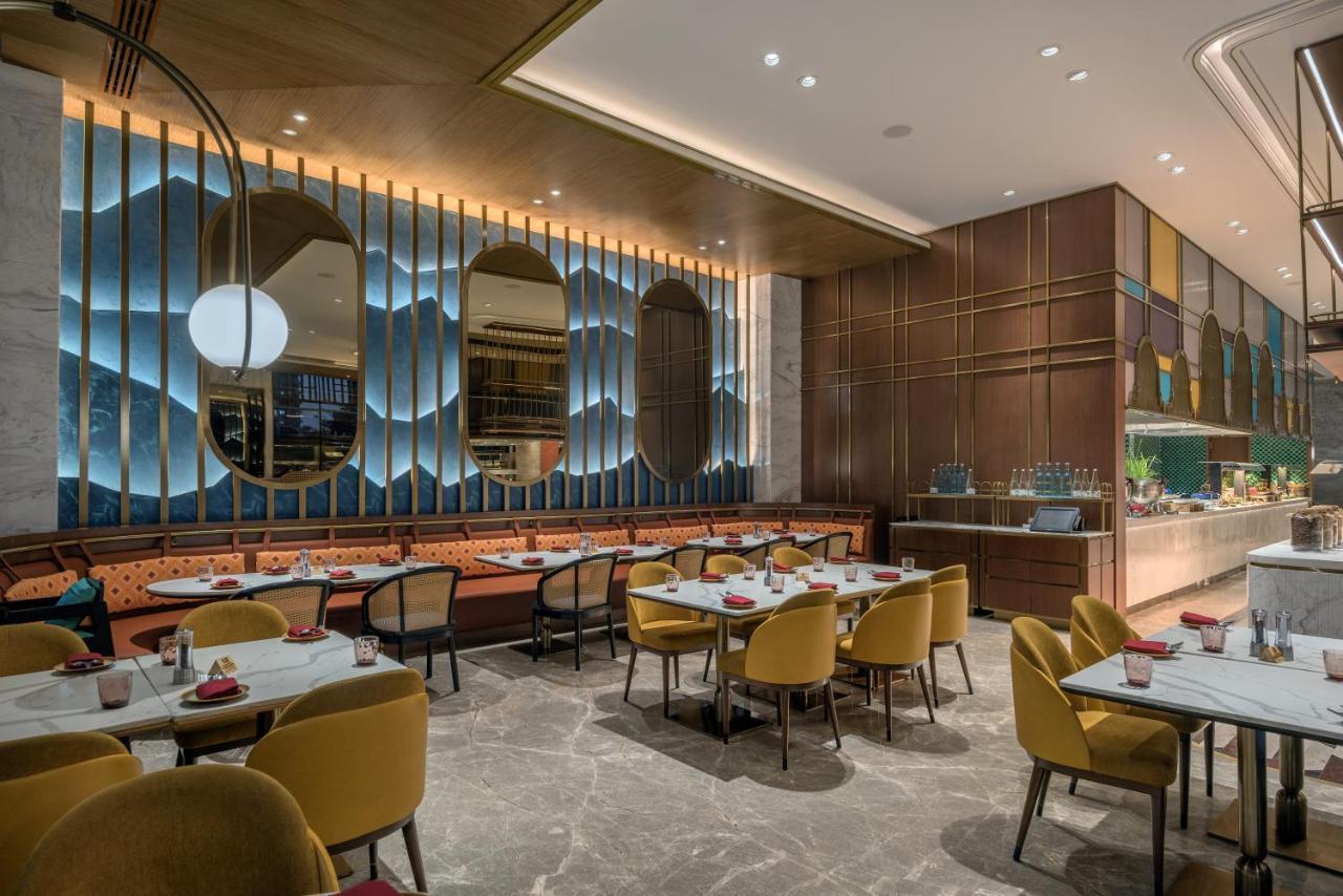 Radisson Blu Hotel & Spa, Насик Экстерьер фото