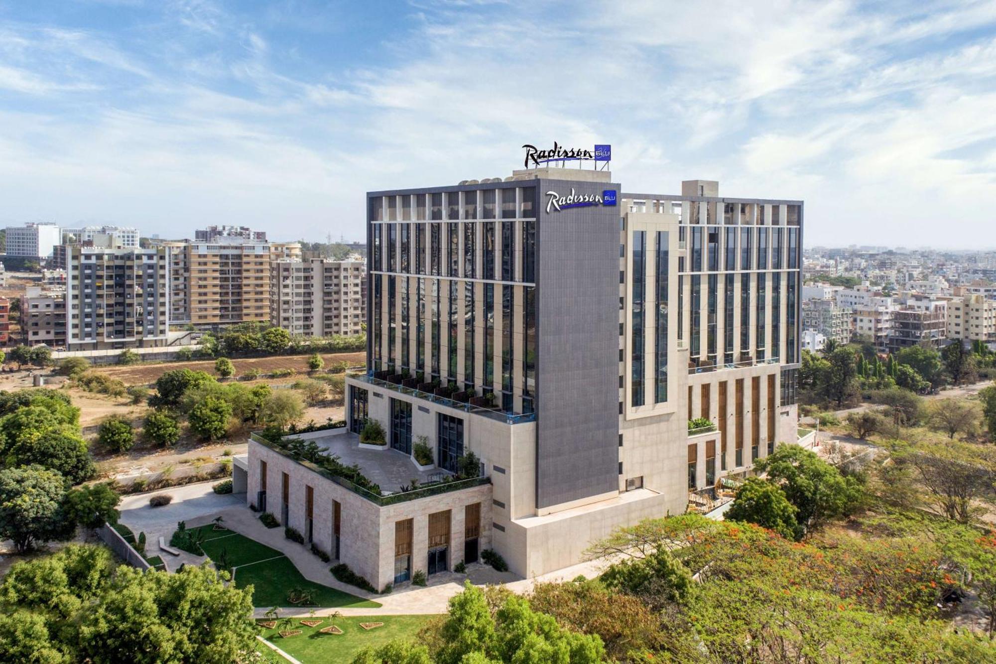 Radisson Blu Hotel & Spa, Насик Экстерьер фото