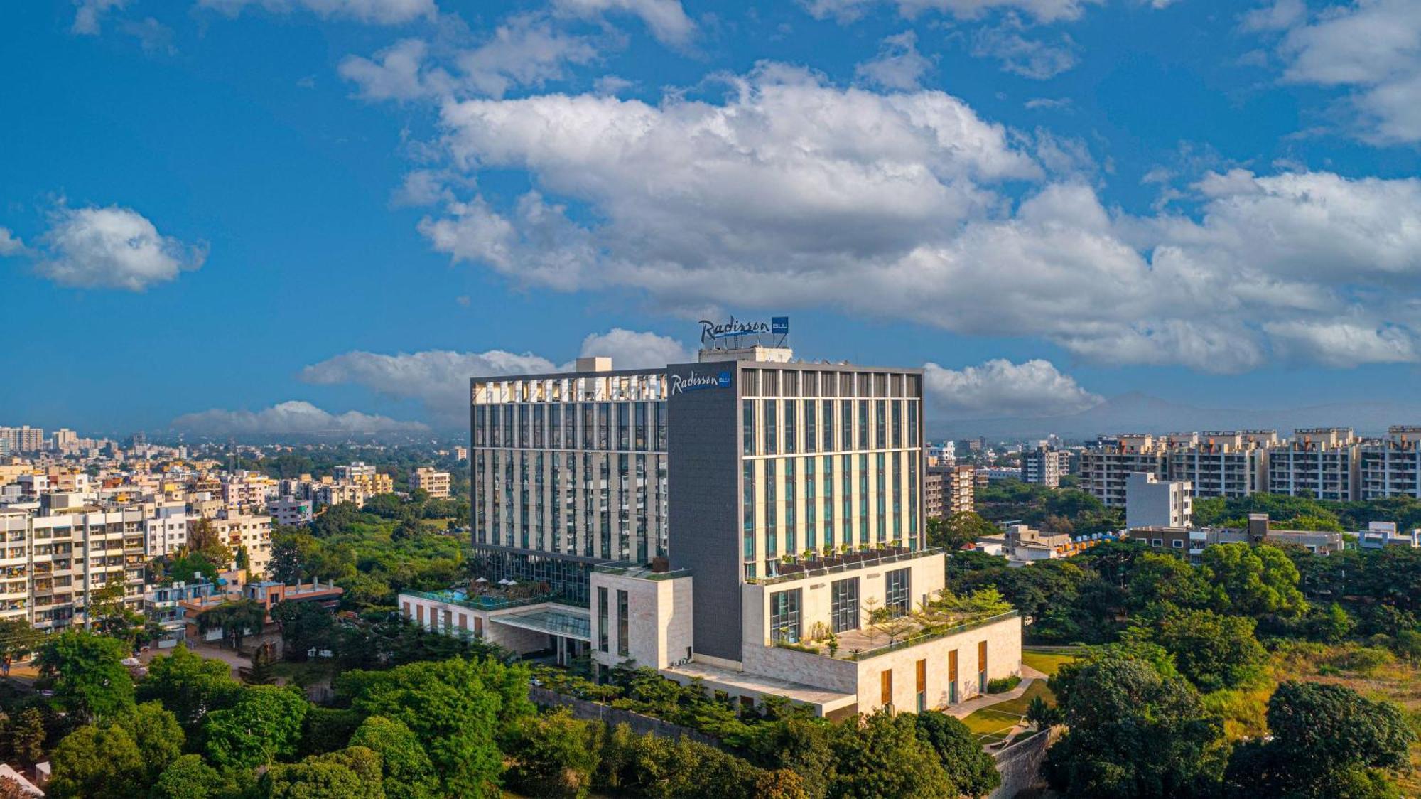 Radisson Blu Hotel & Spa, Насик Экстерьер фото